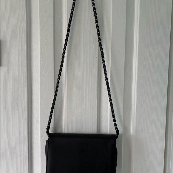 Black Designer Shoulder Bag with Leopard Accent - Picture 3 of 5